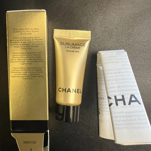 Chanel Sublimage La Crème in Gold Packaging - Picture 2 of 4